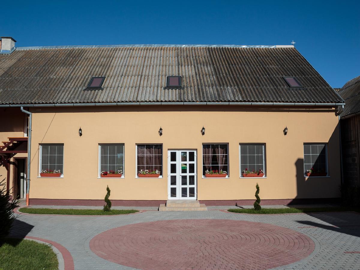 Bed and Breakfast Gyongyvirag Panzio Turia Экстерьер фото